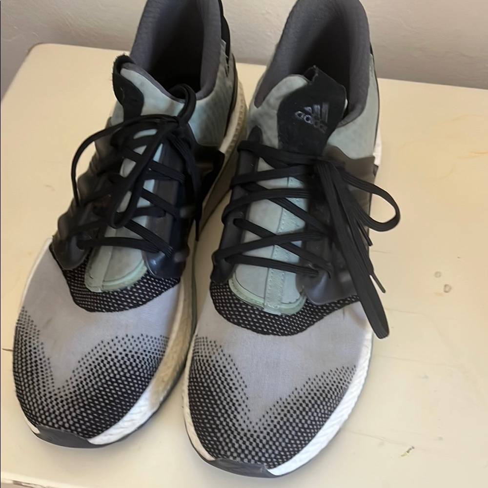 Adidas Black and Gray Athletic Shoes with Gradient Mesh